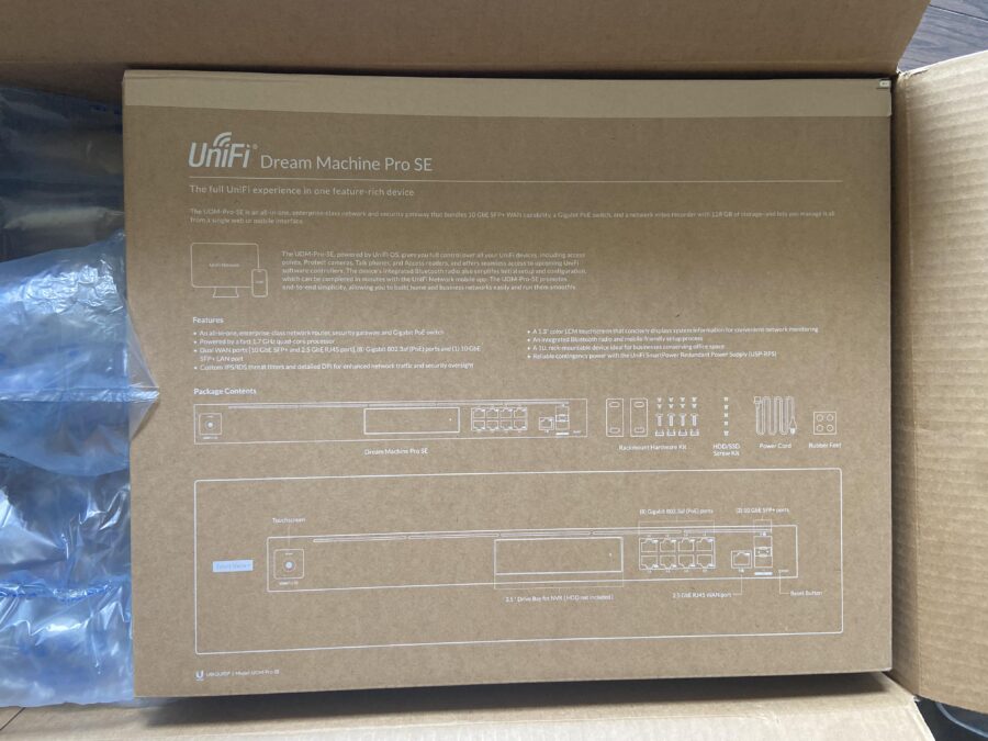 SWITCH UBIQUITI UNIFI DESKTOP WITH LCM/HDD/POE
